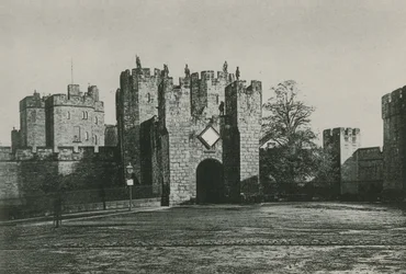 Der Barbican, Alnwick Castle