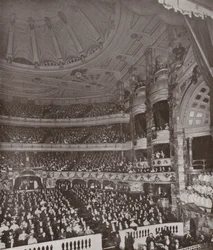 Das Kolosseum während einer Aufführung