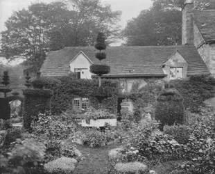 Das Cottage in der Nähe von Haddon Hall (s/w Foto)