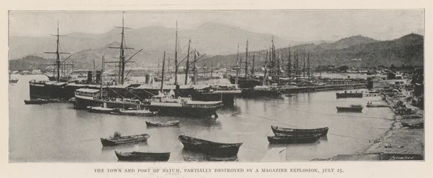 Die Stadt und der Hafen von Batum, teilweise durch eine Magazinexplosion zerstört, 25. Juli