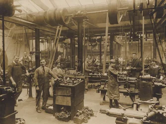 Unidentifizierte englische Ingenieurwerke, frühes 20. Jahrhundert (s/w Foto)