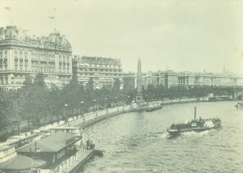 Victoria Embankment, Westminster LB: Blick nach Norden von Hungerford Bridge, 1895