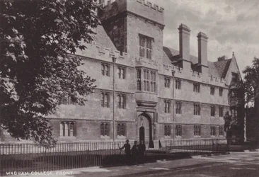 Wadham College, Vorderseite