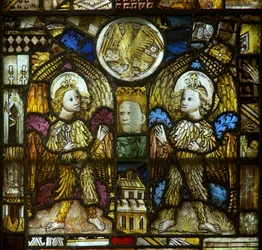 Geflügelte Engel mit Leidenswerkzeugen; auch der Adler des Heiligen Johannes zwischen Fragmenten