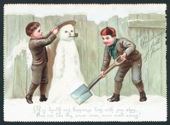 Jungen bauen Schneemann, Weihnachtskarte