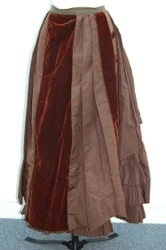 Braunes Kleid (Rock und kleine Jacke), ca. 1875