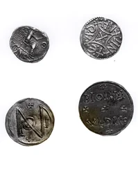 Münzen von Cunobelinus oder Cymbeline (gest. 43 n. Chr.), Offa, König von Mercia (757-96 n. Chr.) und Alfred (871-99 n. Chr.) und Edward der Ältere (871-924 n. Chr.)