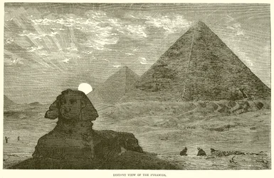 Fernblick auf die Pyramiden