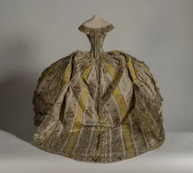 Modepuppe Mantua