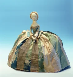 Letitia Penn Puppe (Holz & Textil)