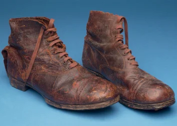 Paar braune Stiefel, spätes 19. Jahrhundert