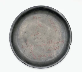 Teller mit Inschrift für Florence Nightingale