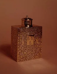 Teedose, dekoriert im Stil von Gribelin, ca. 1700