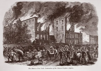 Die Unruhen in New York: Zerstörung des farbigen Waisenhauses