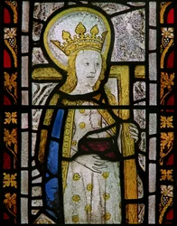 Das Ostfenster, das die heilige Helena darstellt