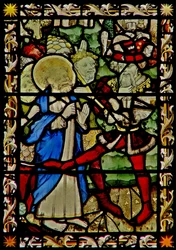 Das Ostfenster, das den heiligen Petrus mit dem Kaiser Nero darstellt