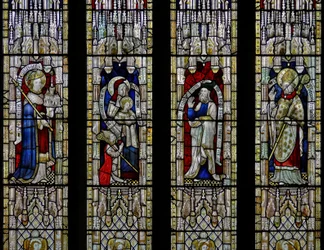 Fenster Ew, den Heiligen Ethelbert, die Heilige Anna und die Jungfrau, Joachim, St. Thomas von Hereford darstellend