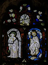 Fenster Ew, Jessebaum-Figuren mit dem Stier des Hl. Lukas