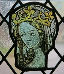 Fenster im Kreuzgang, Darstellung eines weiblichen Kopfes (heilig und gekrönt)