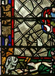 Fenster w40, Darstellung eines Randpanels mit Affe, Löwe und Hund; Grisaille