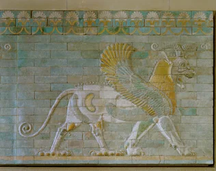 Geflügelter Stier, farbige glasierte Fliesen, aus dem Palast in Susa, Iran