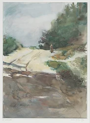 Sandweg durch bewaldete Landschaft