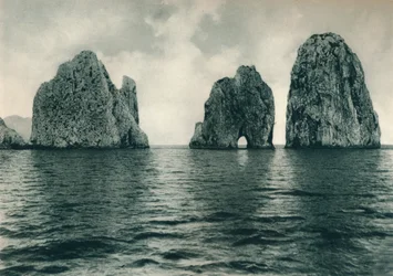 Die Faraglioni, Capri, Italien, 1927