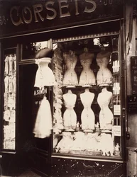 Korsetts. Boulevard de Strasbourg, 1912