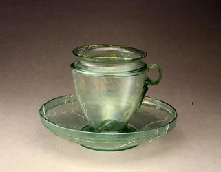 Tasse und Untertasse, ca. 50-100 n. Chr.
