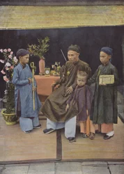 Der Gouverneur Dao-Tan und seine Kinder