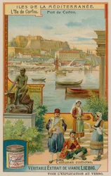 Korfu: Die Statue von Achilles und traditionelle Kleidung