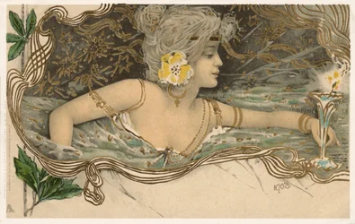 Nymphe der griechischen Mythologie schwimmt im Wasser