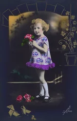 Junges Mädchen mit Rosen