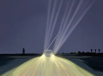 Mann geht im Parkplatz von Lighthouse Beach bei Nacht, Chatham, Mass