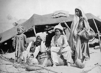 Drei Generationen von Brahui-Nomaden, Ost-Balochistan, 1902