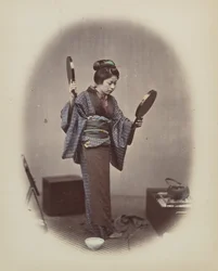 Bei ihrer Toilette