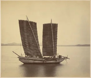 Die erste koreanische Dschunke bringt Depeschen an Bord der U.S.S. Colorado, unmittelbar nach dem Ankern