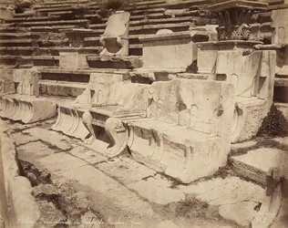 Sitze im Theater des Dionysos, Athen