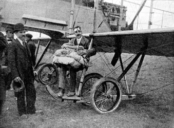 Der erste Fallschirmsprung aus einem Flugzeug in England, 1914-1934