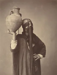Wasserträgerin in Kairo, ca. 1870