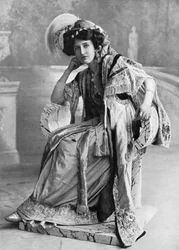 Elizabeth Firth, 1908-1909