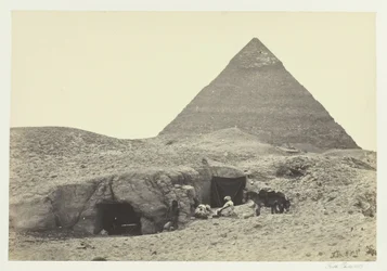 Felsengräber und Belzonis Pyramide, Gizeh, 1857