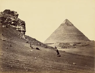 Die zweite Pyramide von Südosten