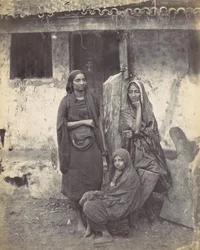 Drei ostindische Frauen, 1870er