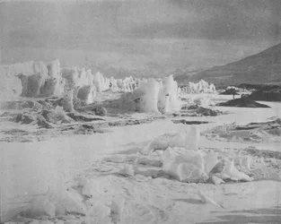 Alph Avenue, wo wir aus dem Pinnacle Ice hervorkamen