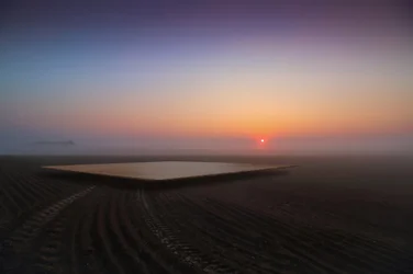 Nebliger Horizont Sonnenaufgang
