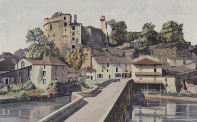 Clisson, Alte Brücke und Burgruinen