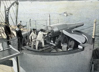 Französische Marine, späte 19. Jahrhundert: Kanonenübung