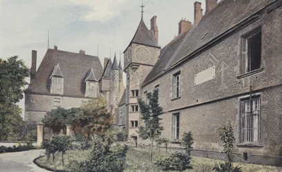 Gien, Schloss (Unterpräfektur und Gericht)