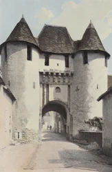 Levroux, Tor des alten Schlosses